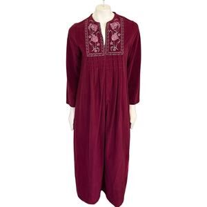 VTG Half Zip Velour Robe  Floral Embroidered Burgundy 60s 70s  SZ S